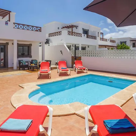 Mia Villa Playa Blanca